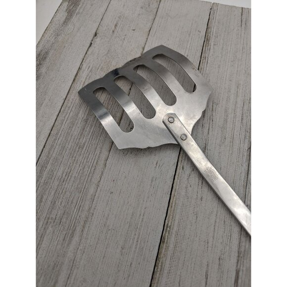 Stanhome USA Stainless Slotted Spatula Strainer Turner Brown 13" Scalloped Curve - Picture 5 of 6